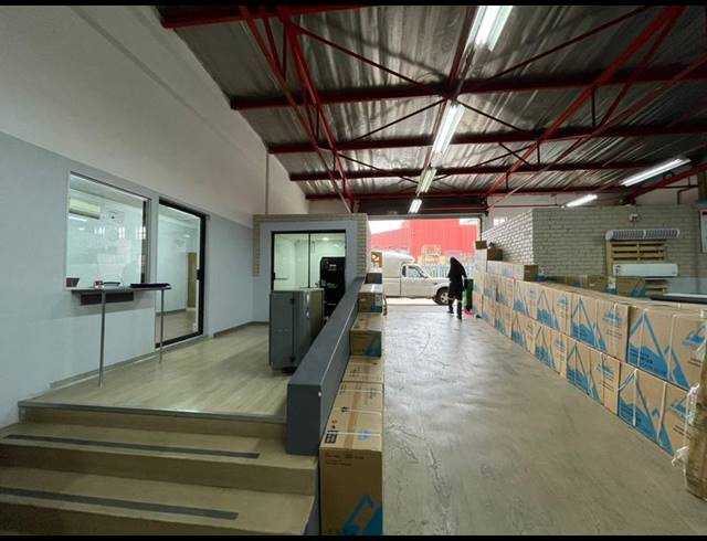 BUSINESS PROPERTY TO RENT IN HENNOPSPARK